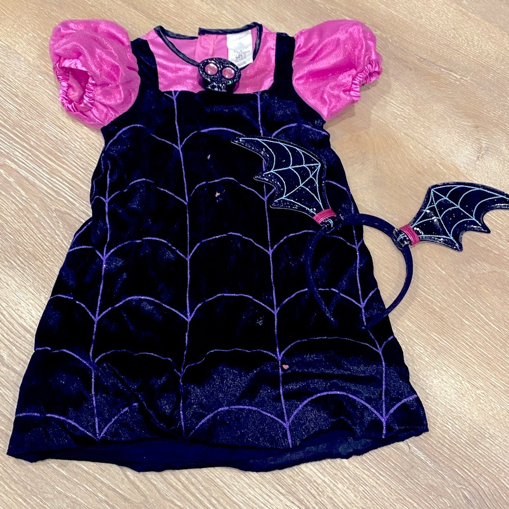 Disney Vampirina costume
